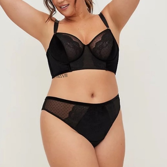 TORRID NWT SET VELOUR AND LACE UNDERWIRE BRALETTE AND THONG - Picture 1 of 11